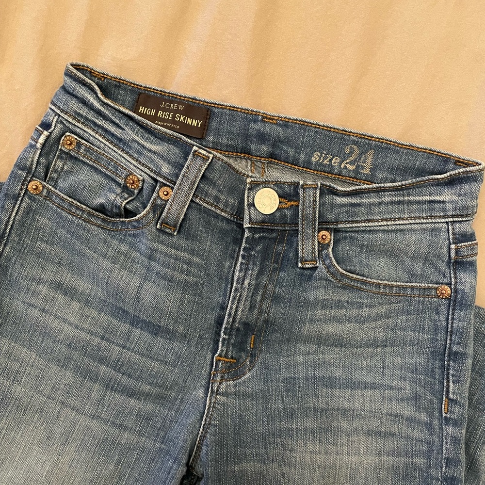 J Crew High Rise Skinny Jeans! Very New Condition.